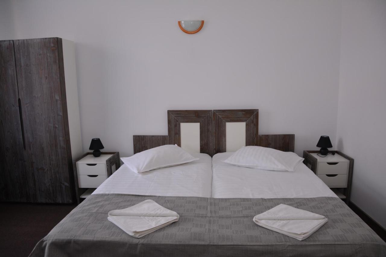 Cristian Inn Extérieur photo